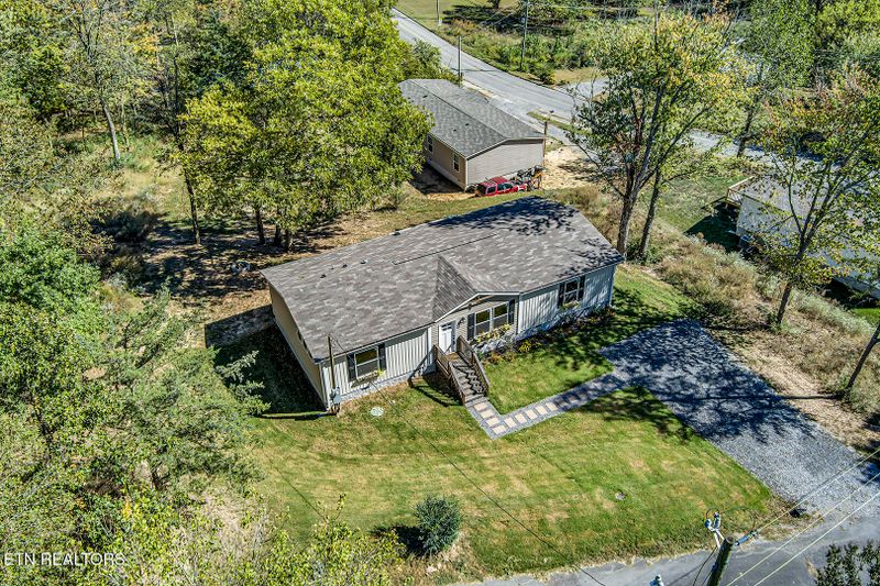 722 Posey Rd, Etowah, TN 37331