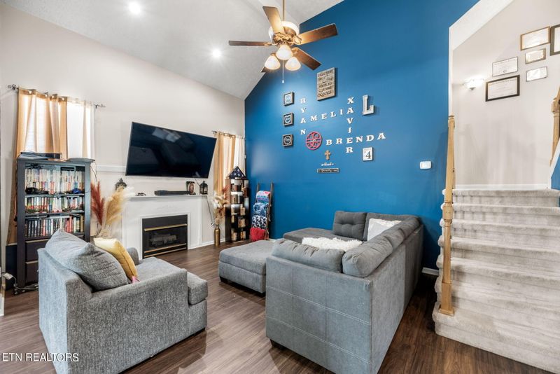 7220 Hannah Brook Rd, Knoxville, TN 37918