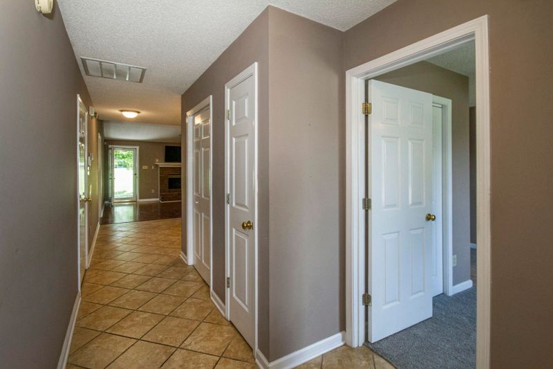 7220 Lyngate Blvd, Powell, TN 37849