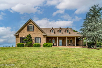 7221 Regency Rd, Knoxville, TN 37931
