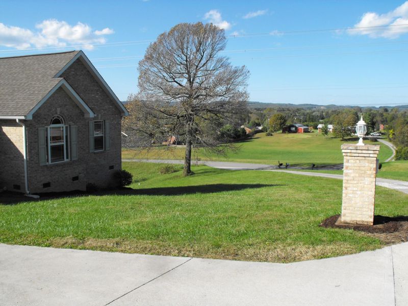 7221 Roy Corum Way, Corryton, TN 37721