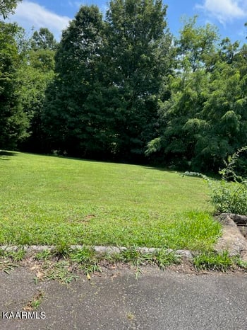 7224 Glen Edward Dr, Corryton, TN 37721