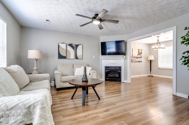 723 Colony Village Way, Knoxville, TN 37923