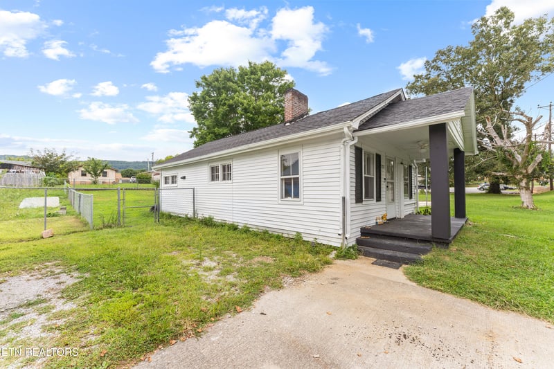 723 N Kingston Ave, Rockwood, TN 37854