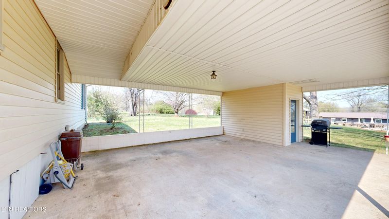 723 Old Highway 68, Sweetwater, TN 37874
