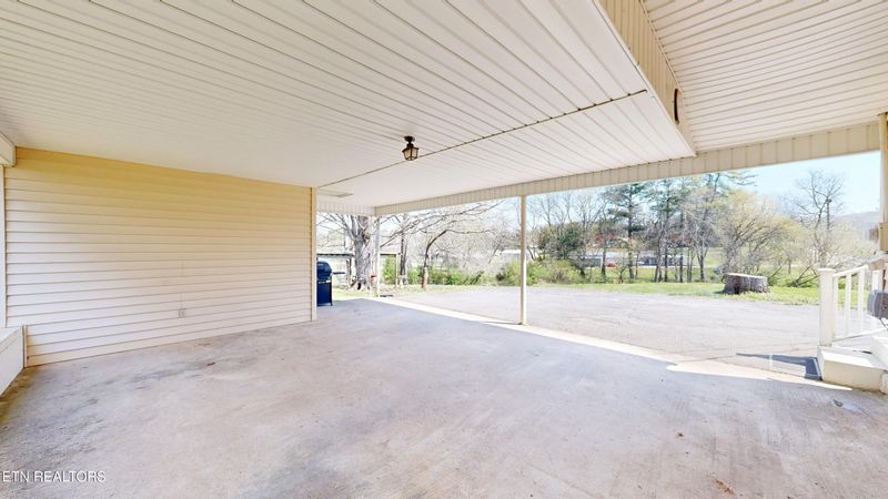 723 Old Highway 68, Sweetwater, TN 37874