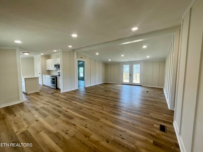 7230 Beelertown Rd, Powell, TN 37849