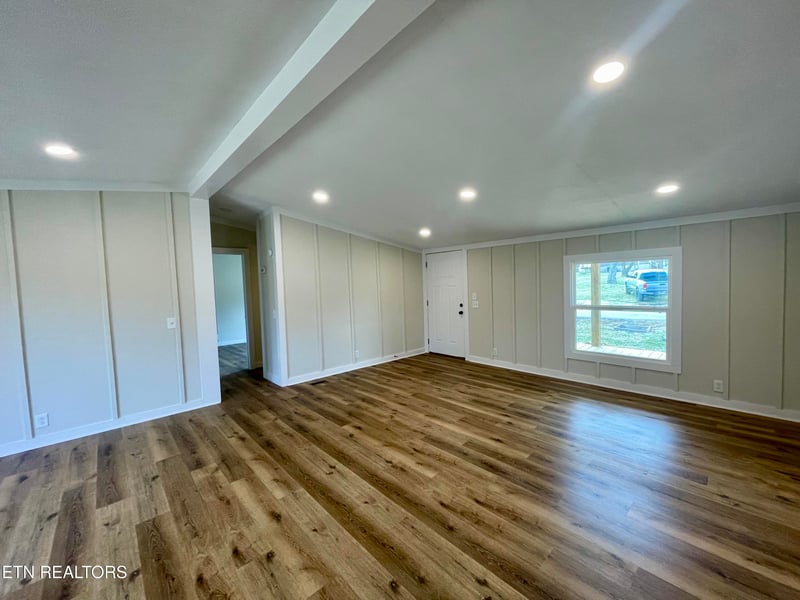 7230 Beelertown Rd, Powell, TN 37849