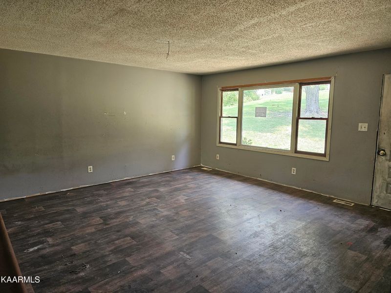 7230 Cherrybrook Ln, Talbott, TN 37877