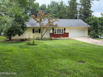 7231 Terry Dr, Knoxville, TN 37924