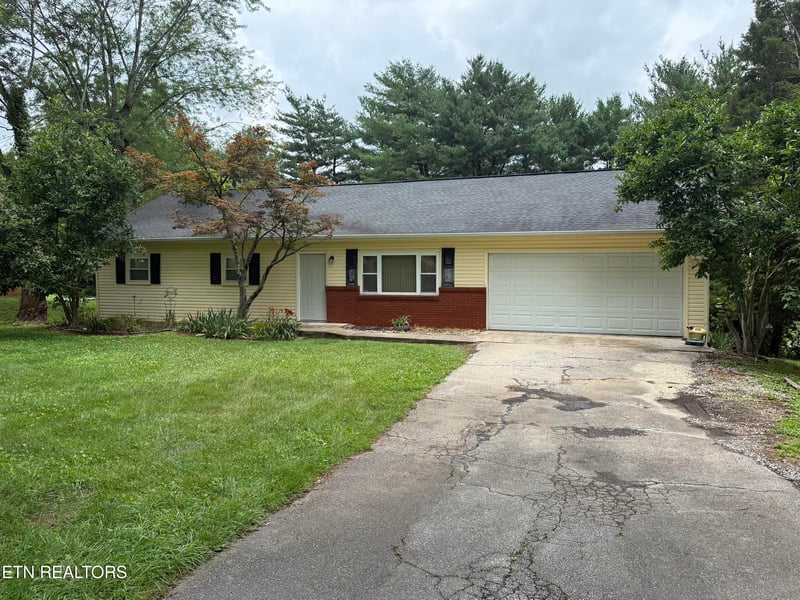 7231 Terry Dr, Knoxville, TN 37924