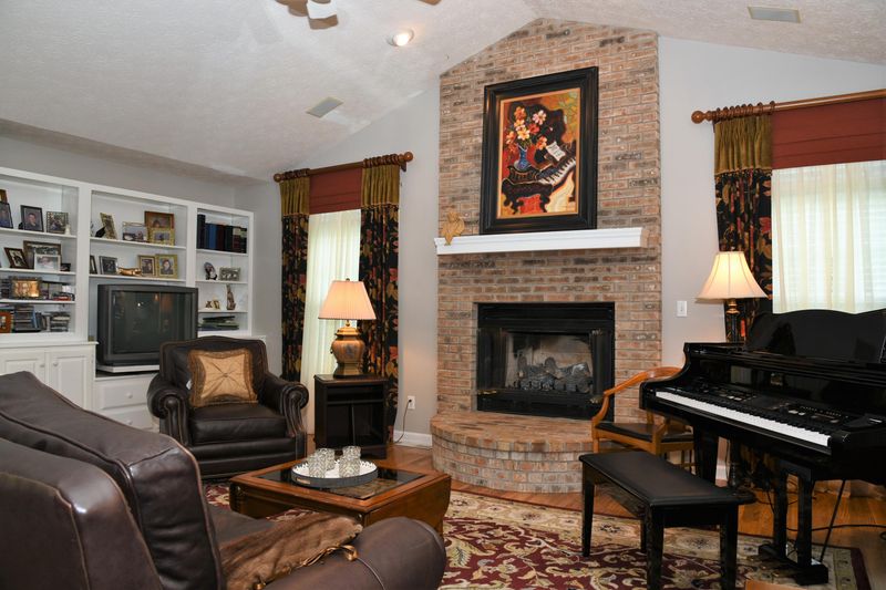 7232 Kanapolis Dr, Crossville, TN 38572