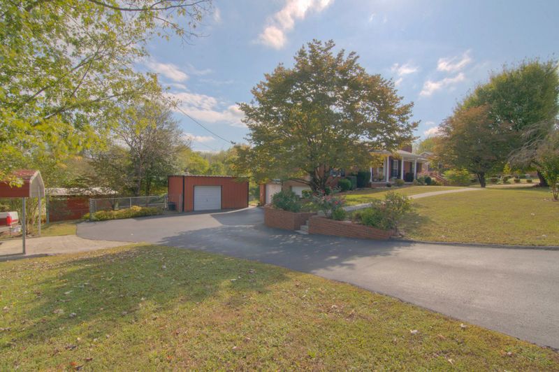 7232 Regency Rd, Knoxville, TN 37931