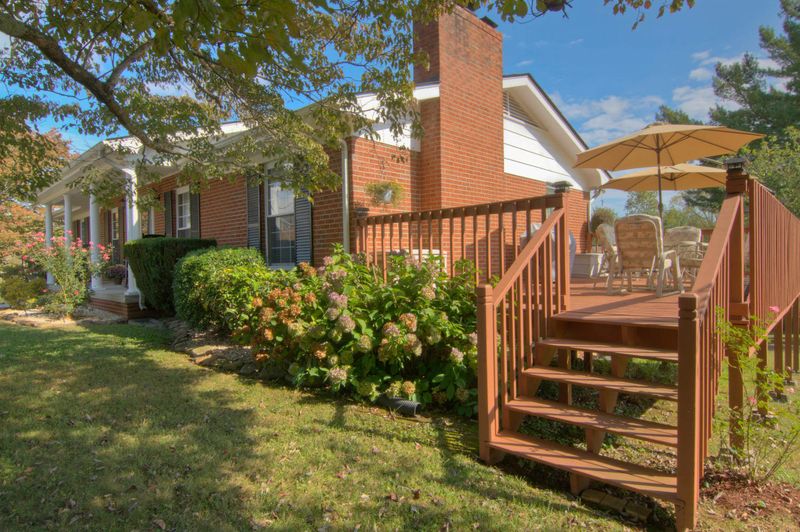 7232 Regency Rd, Knoxville, TN 37931