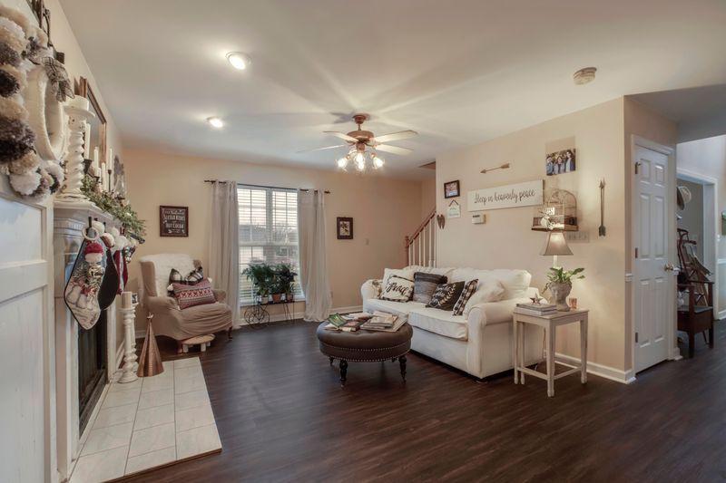 7235 Autumn View Ln, Powell, TN 37849