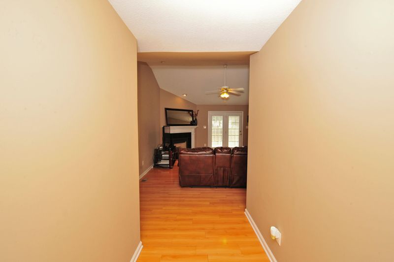 7236 Olive Branch Ln, Knoxville, TN 37931