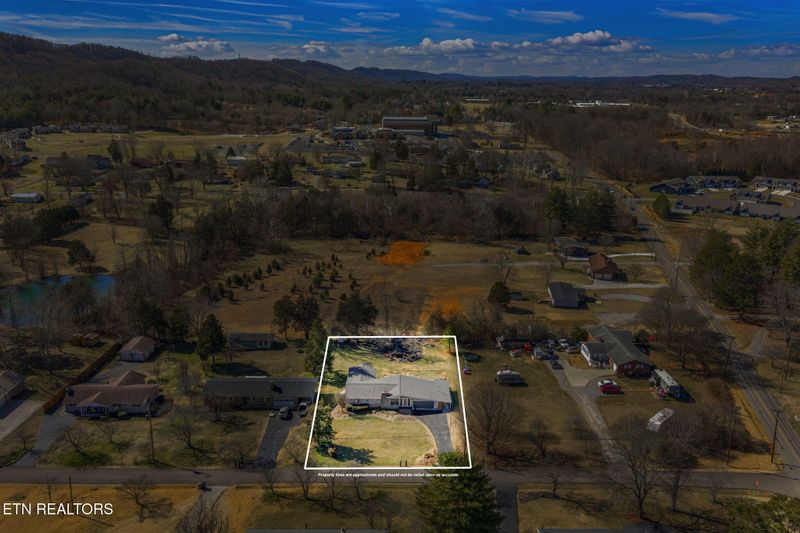 7237 Oakmeade Rd, Powell, TN 37849