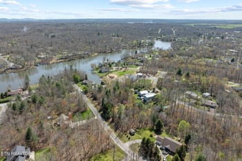724 Keato Dr, Crossville, TN 38572