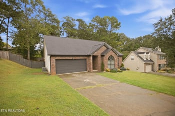 724 Shady Springs Ln, Knoxville, TN 37923