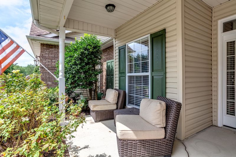 7242 Oakfield Ln, Powell, TN 37849