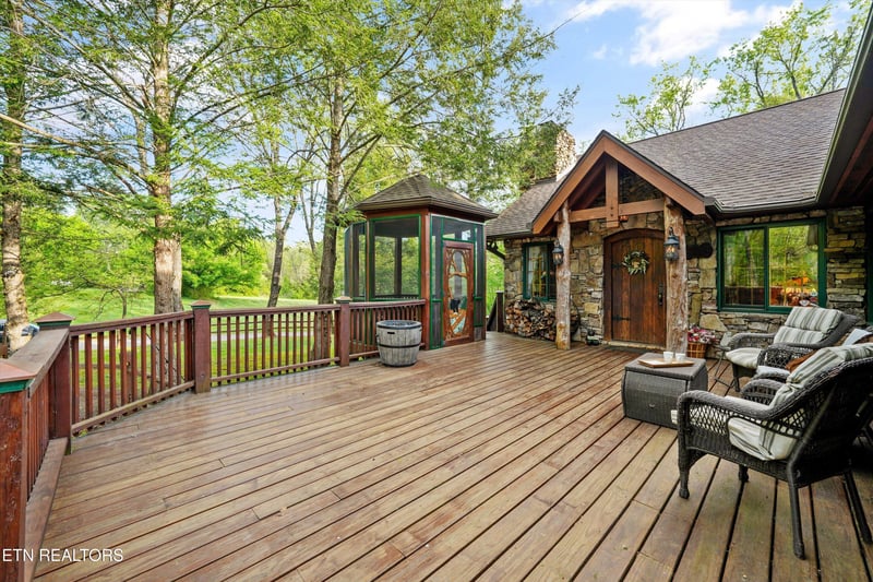 7247 Old Tuckaleechee Rd, Townsend, TN 37882