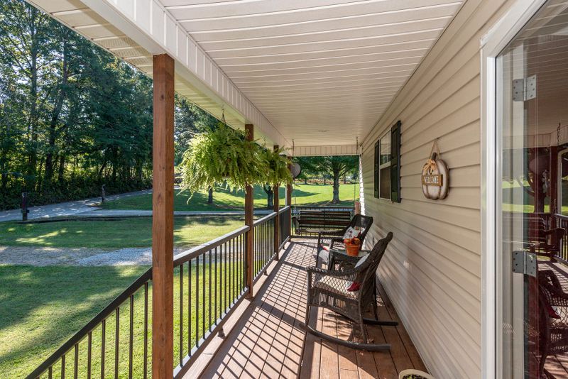 725 Adams Rd, Strawberry Plains, TN 37871