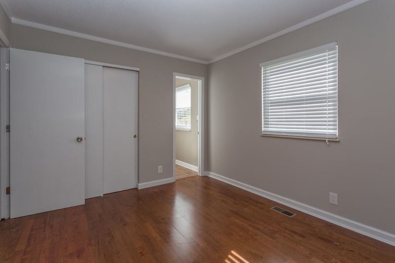 725 Brookridge Cir, Knoxville, TN 37920