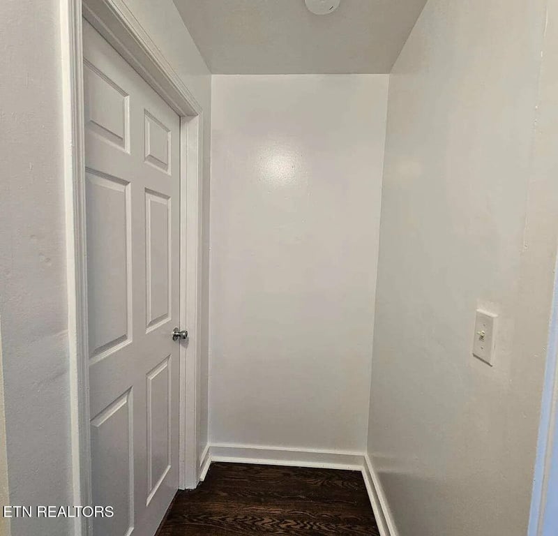725 Chilhowee St, Harriman, TN 37748