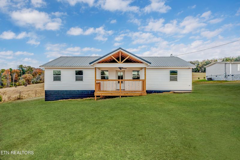 725 Lookout Dr, Rutledge, TN 37861