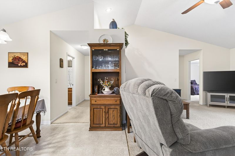 725 Oneida Ln, Crossville, TN 38572