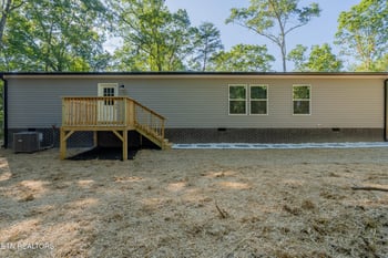 725 S Douglas Ave, Rockwood, TN 37854