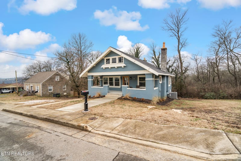 725 SE Witt Pl, Knoxville, TN 37915