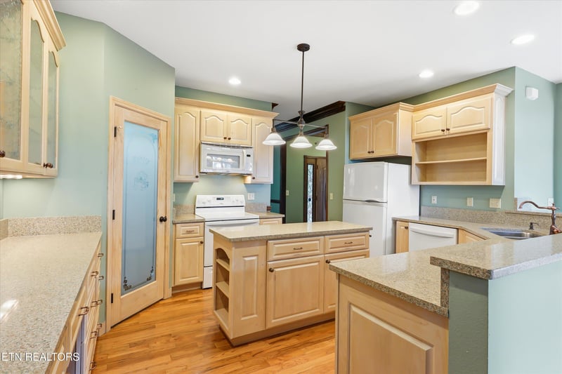 725 Soft Rush Way, Maryville, TN 37803