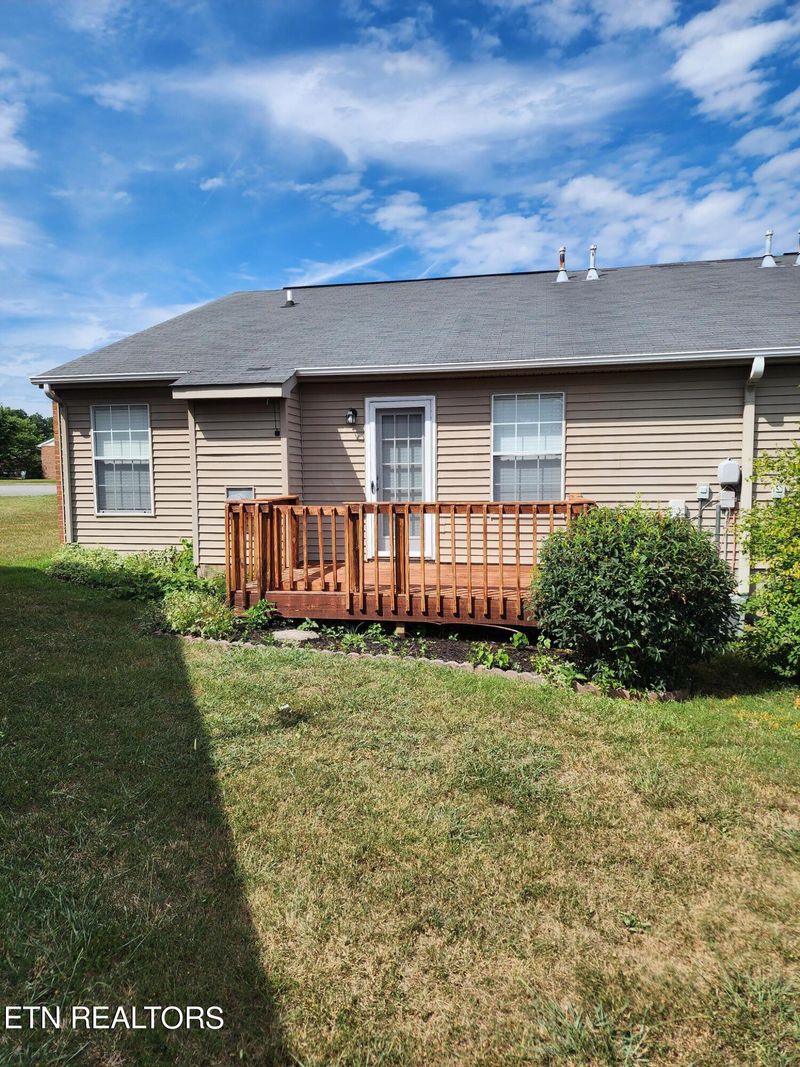 725 Wakebridge Blvd, Powell, TN 37849