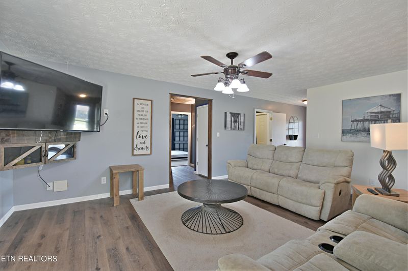 7250 Pisa Cir, Corryton, TN 37721