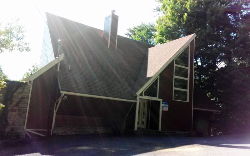 726 Village Loop Rd, Gatlinburg, TN 37738