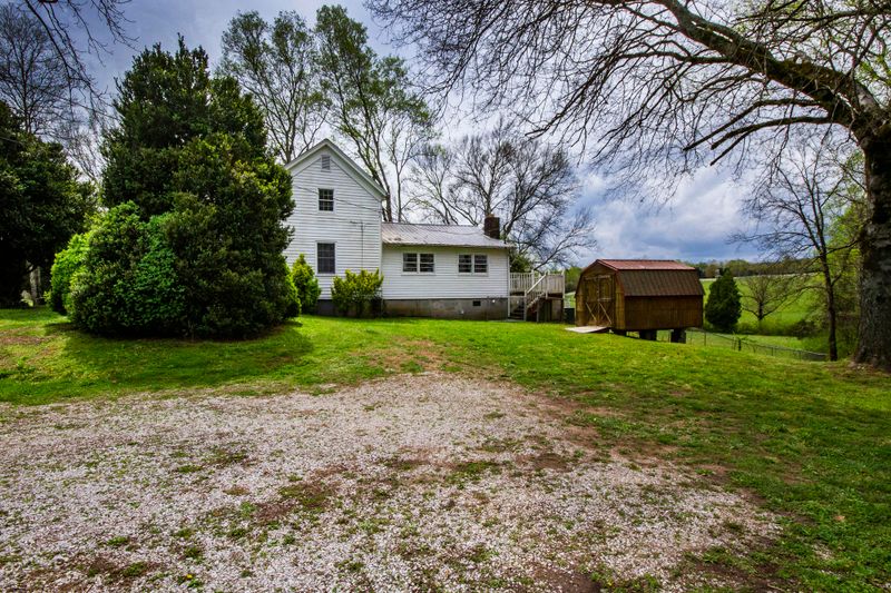 727 Abels Valley Rd, Rockwood, TN 37854