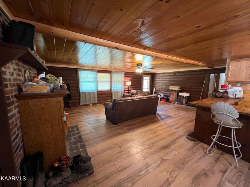 727 County Road 100, Athens, TN 37303