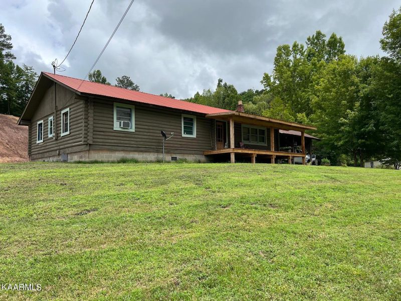 727 County Road 100, Athens, TN 37303