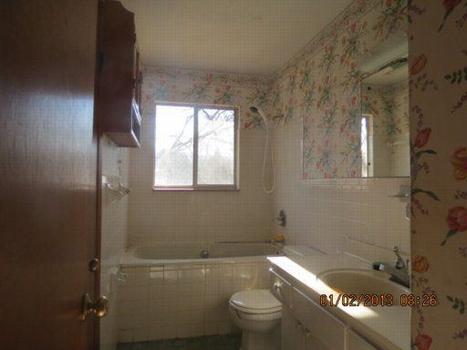 727 Robertsville Rd, Oak Ridge, TN 37830