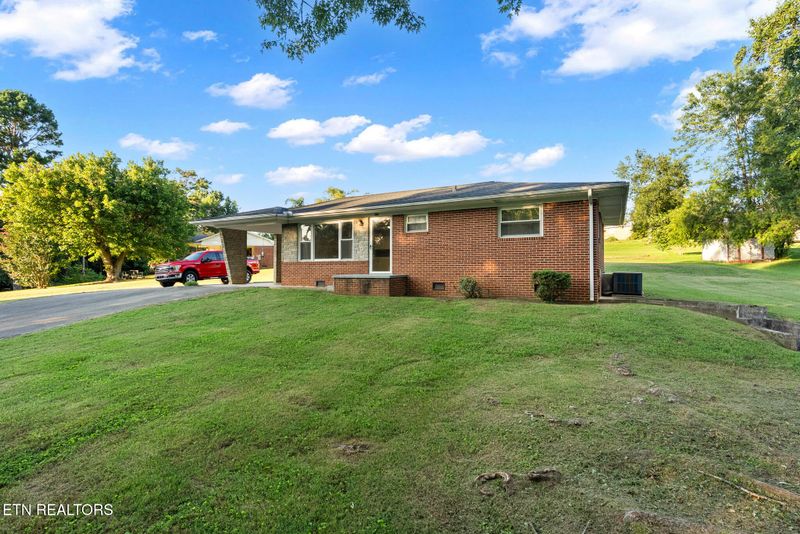 727 Spoone Cir, Morristown, TN 37814