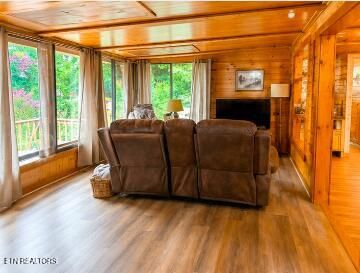 727 Sunrise Blvd, Sevierville, TN 37862