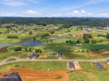 728 Black Bear Cir, Loudon, TN 37774