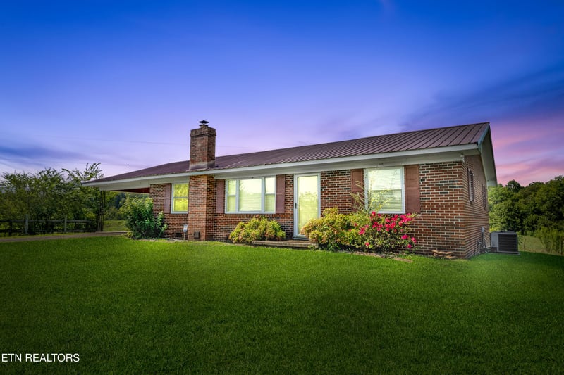 728 County Rd 422, Englewood, TN 37329