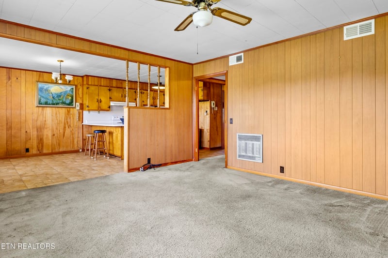 728 County Rd 422, Englewood, TN 37329