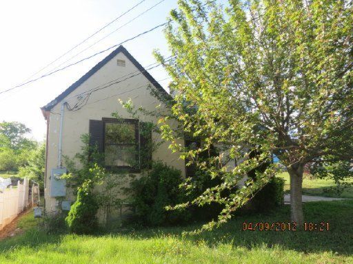 728 Fowler St, Clinton, TN 37716