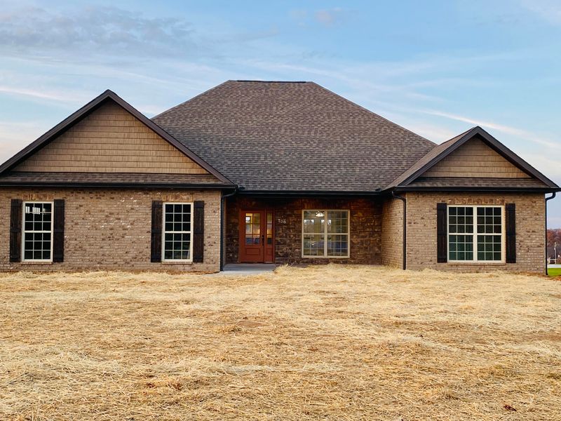 728 Majestic Mountains Blvd, Walland, TN 37886