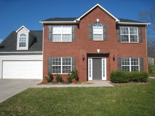 728 Mountain Pass Ln, Knoxville, TN 37923