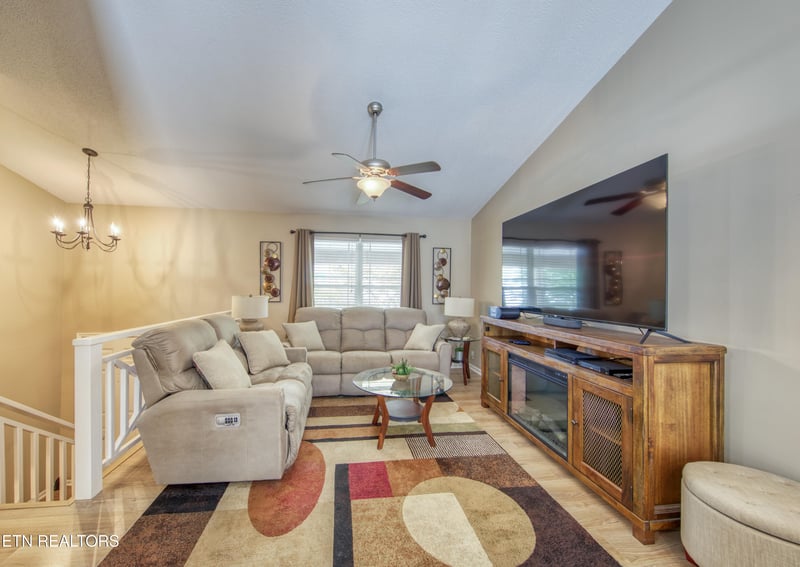 728 Summerdale Dr, Knoxville, TN 37934
