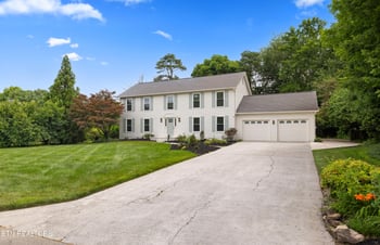 728 Woodchase Dr, Knoxville, TN 37934
